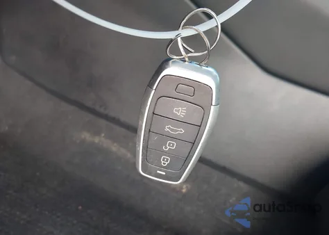 2023 Honda Accord Hybrid Touring z USA, uszkodzony, nr VIN 1HGCY2F80PA034203